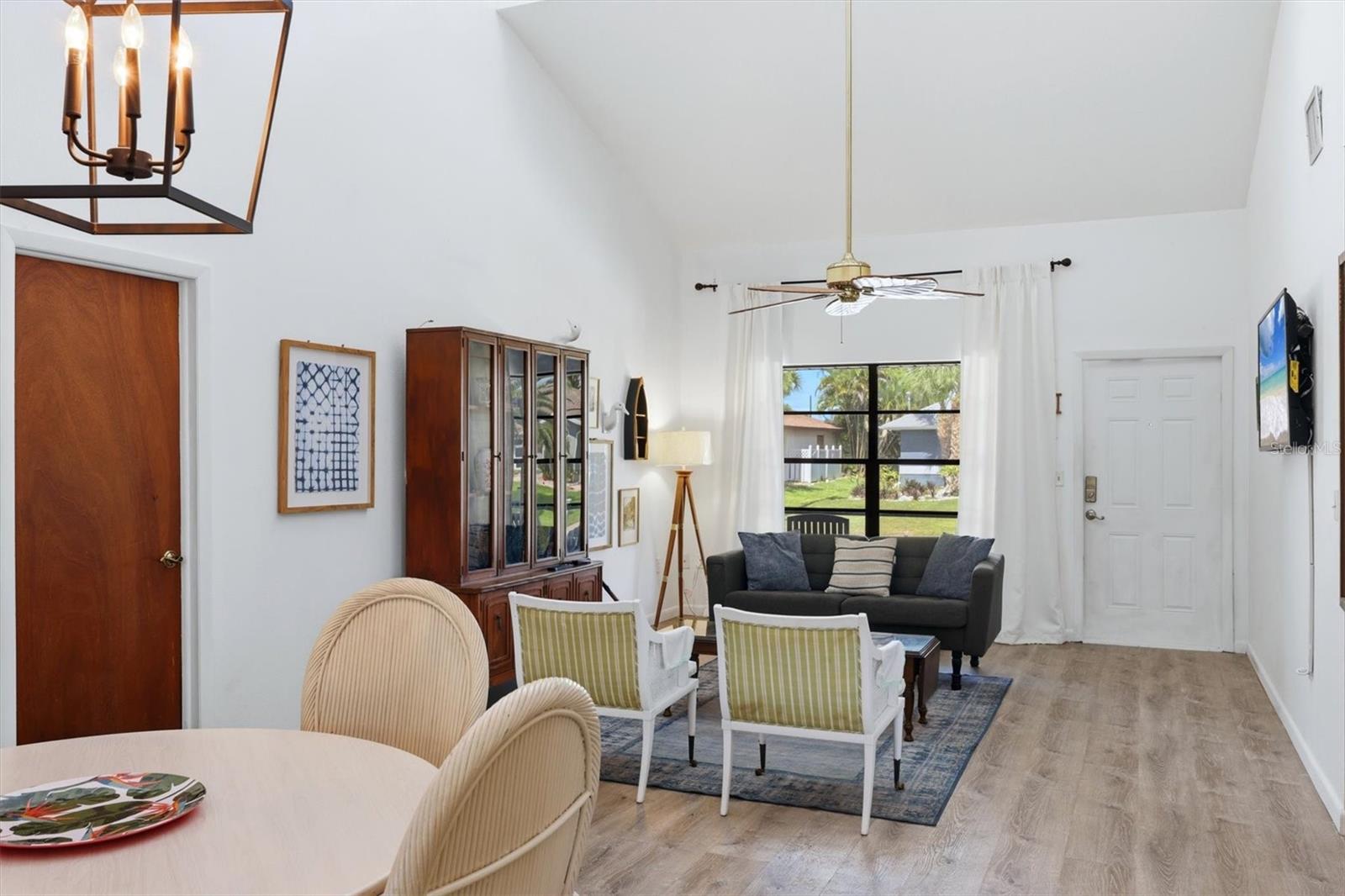 ROTONDA WEST PEBBLE BEACH - Residential