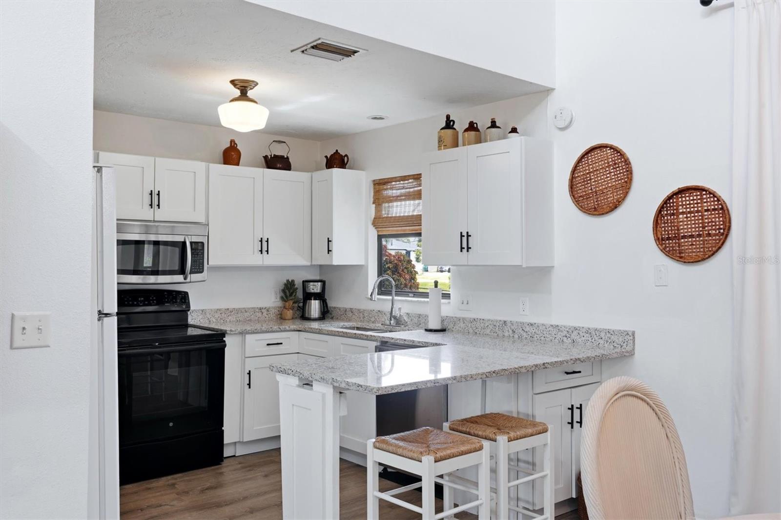 ROTONDA WEST PEBBLE BEACH - Residential