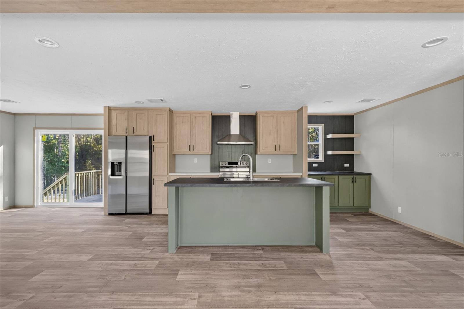 WILLISTON HIGHLANDS - Residential