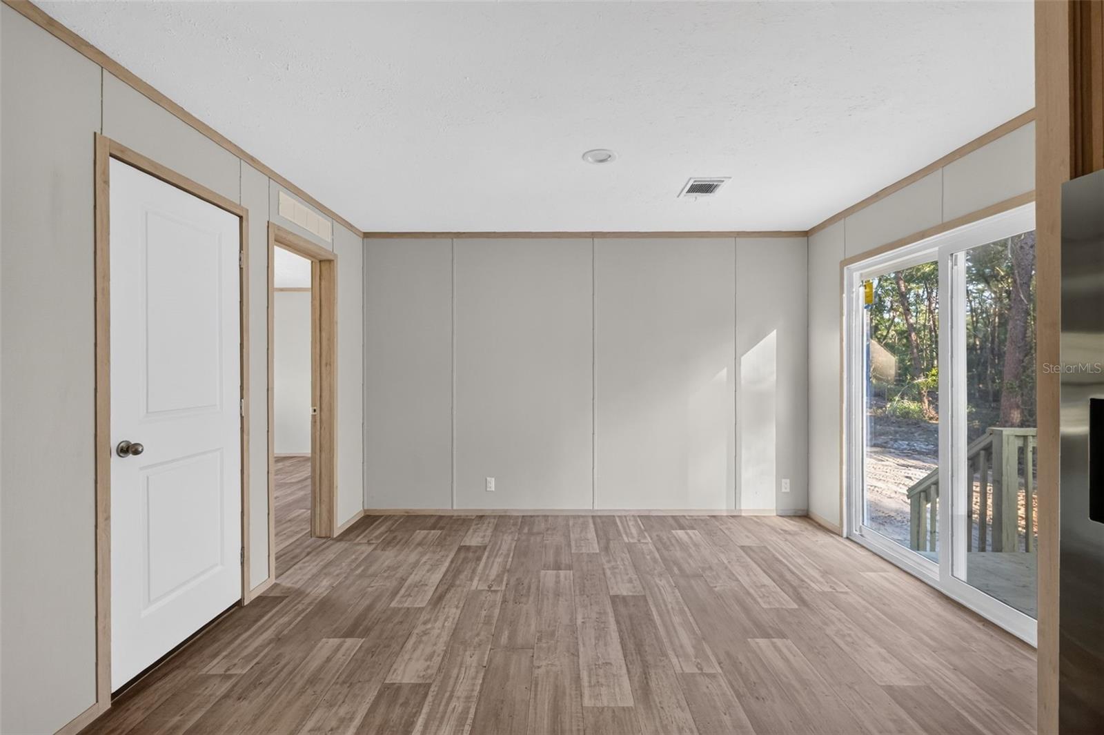 WILLISTON HIGHLANDS - Residential
