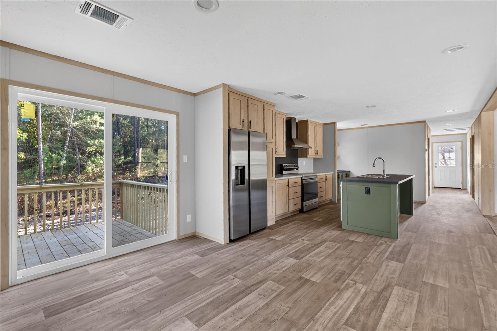 WILLISTON HIGHLANDS - Residential