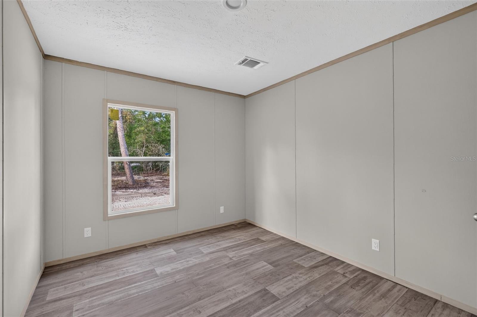 WILLISTON HIGHLANDS - Residential