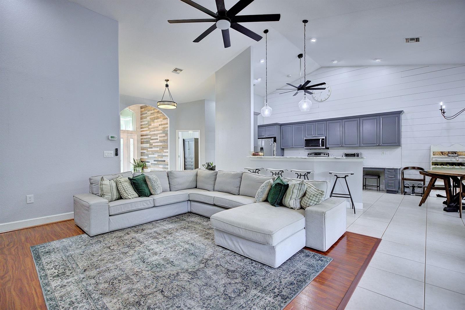 WATERSEDGE SUB - Residential
