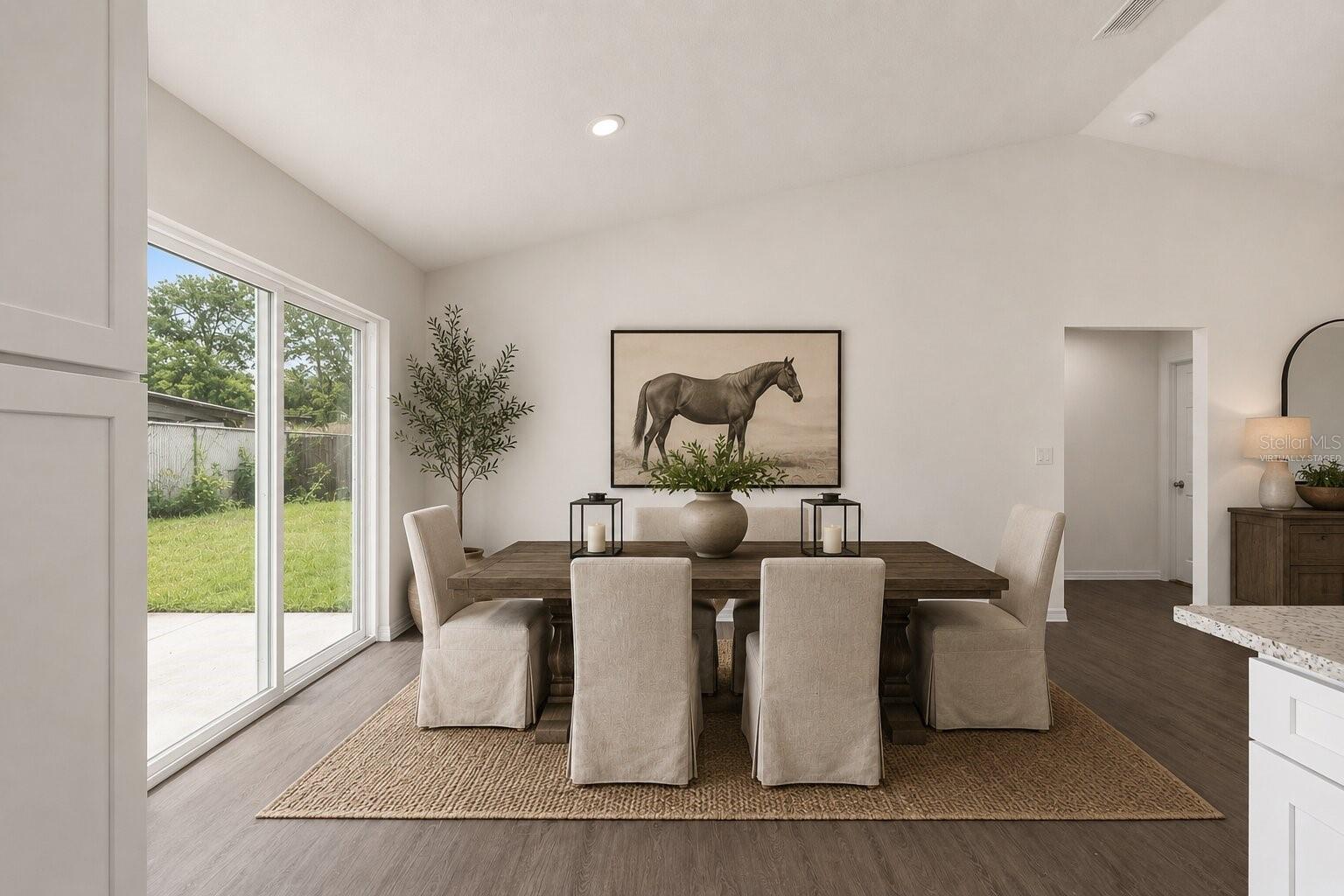 WILLISTON HIGHLANDS UN 7 - Residential