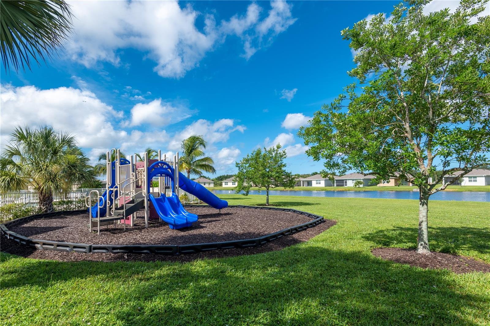 CALUSA CRK - Residential