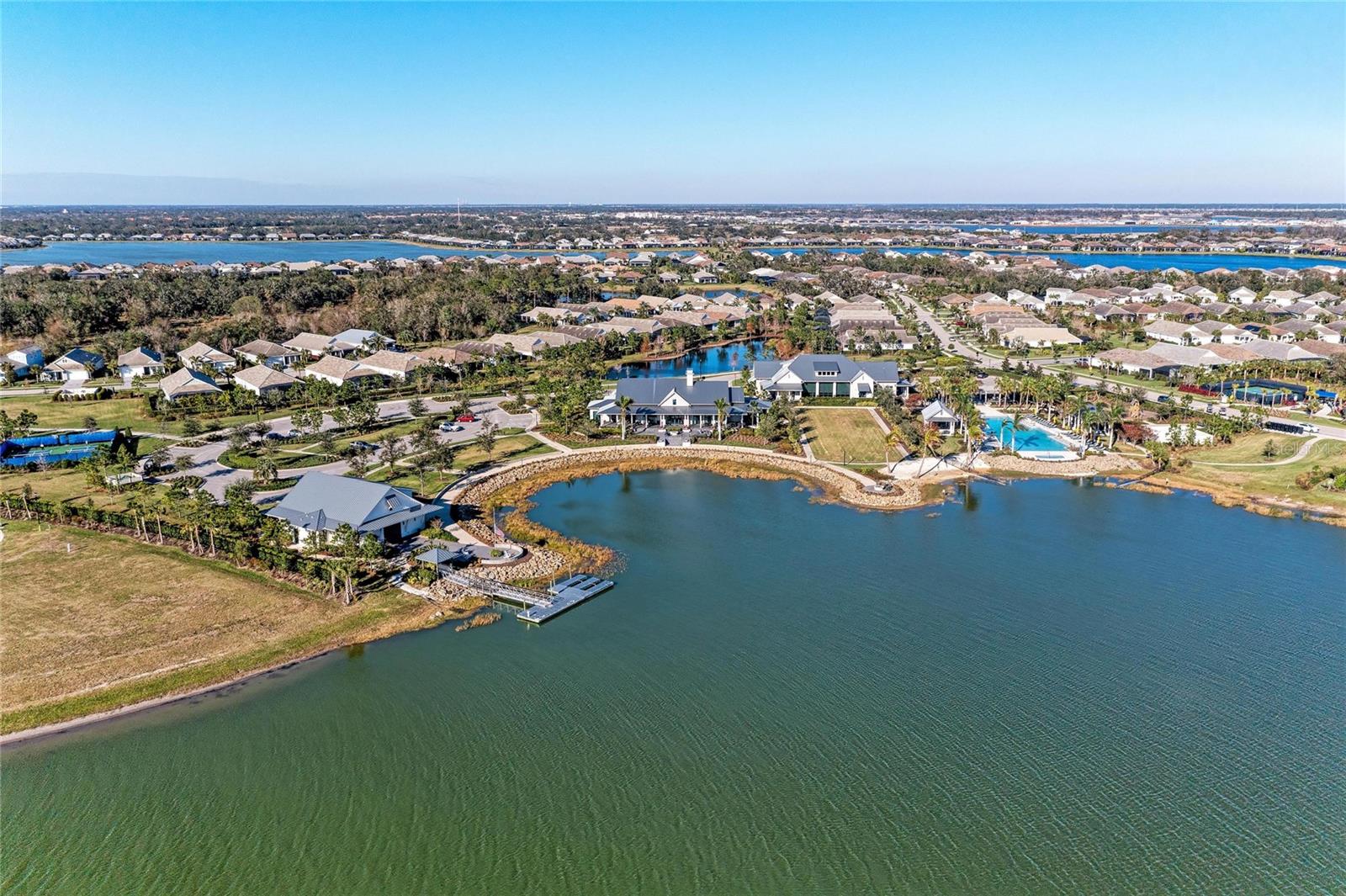 LAKEHOUSE COVE/WATERSIDE PH 1 - Residential