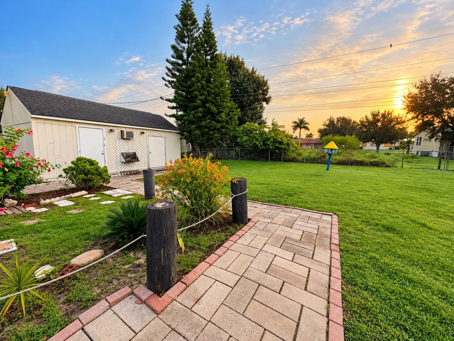 ALTA VISTA - Residential