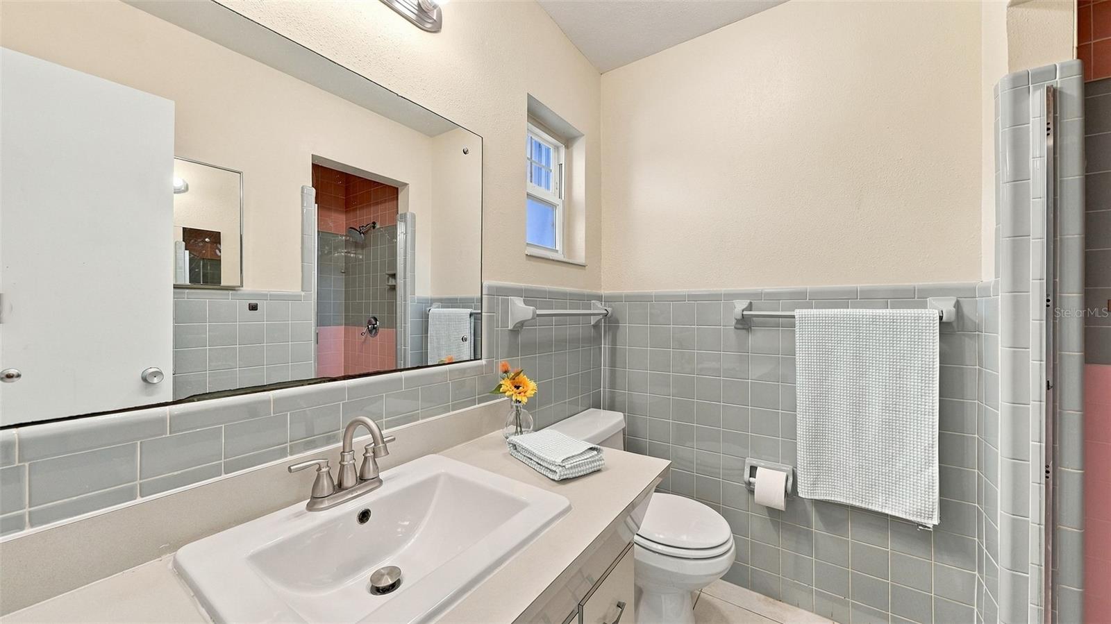 SOUTH GATE - Residential