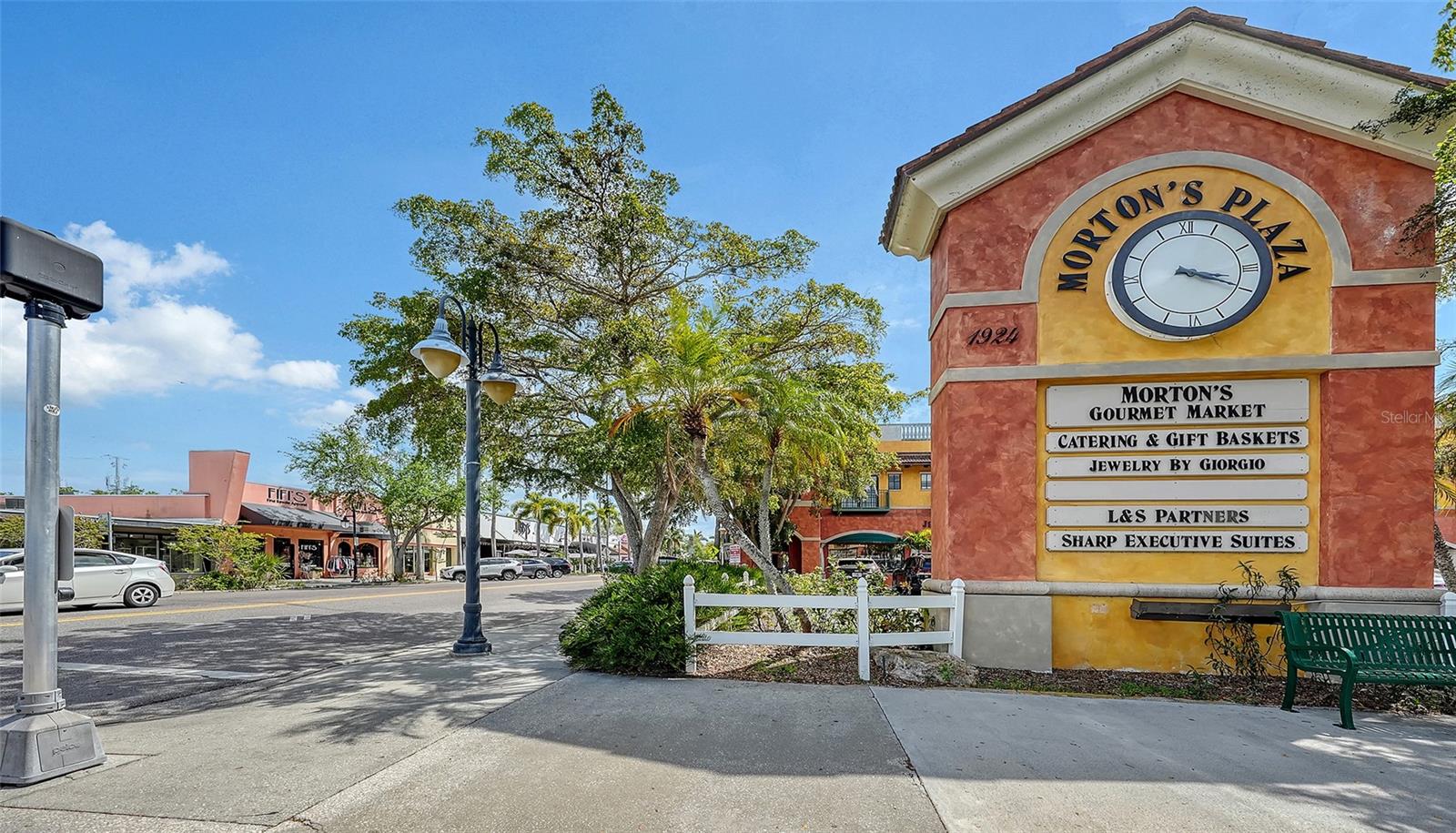 SOUTH GATE - Residential