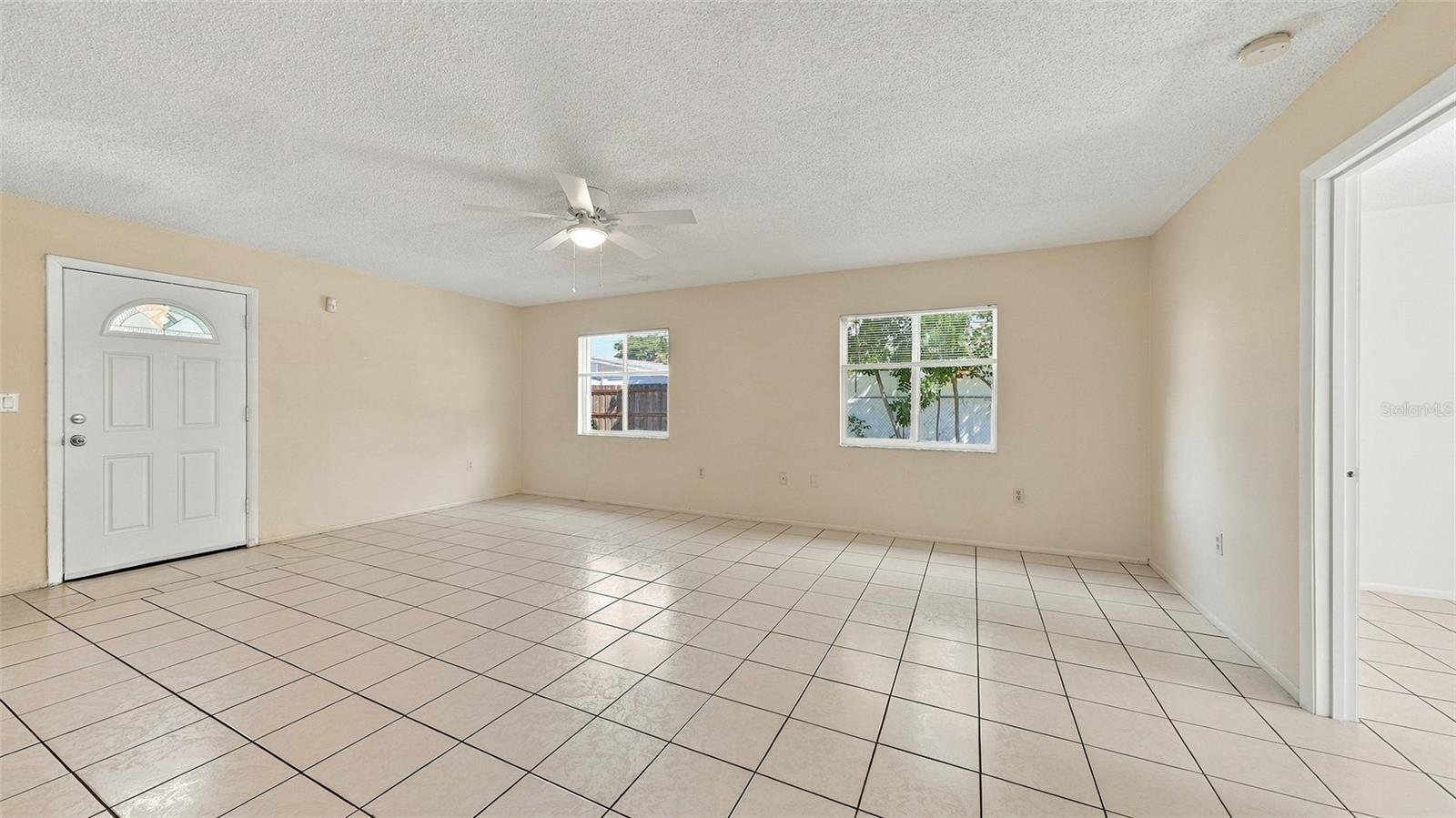 SOUTH GATE - Residential