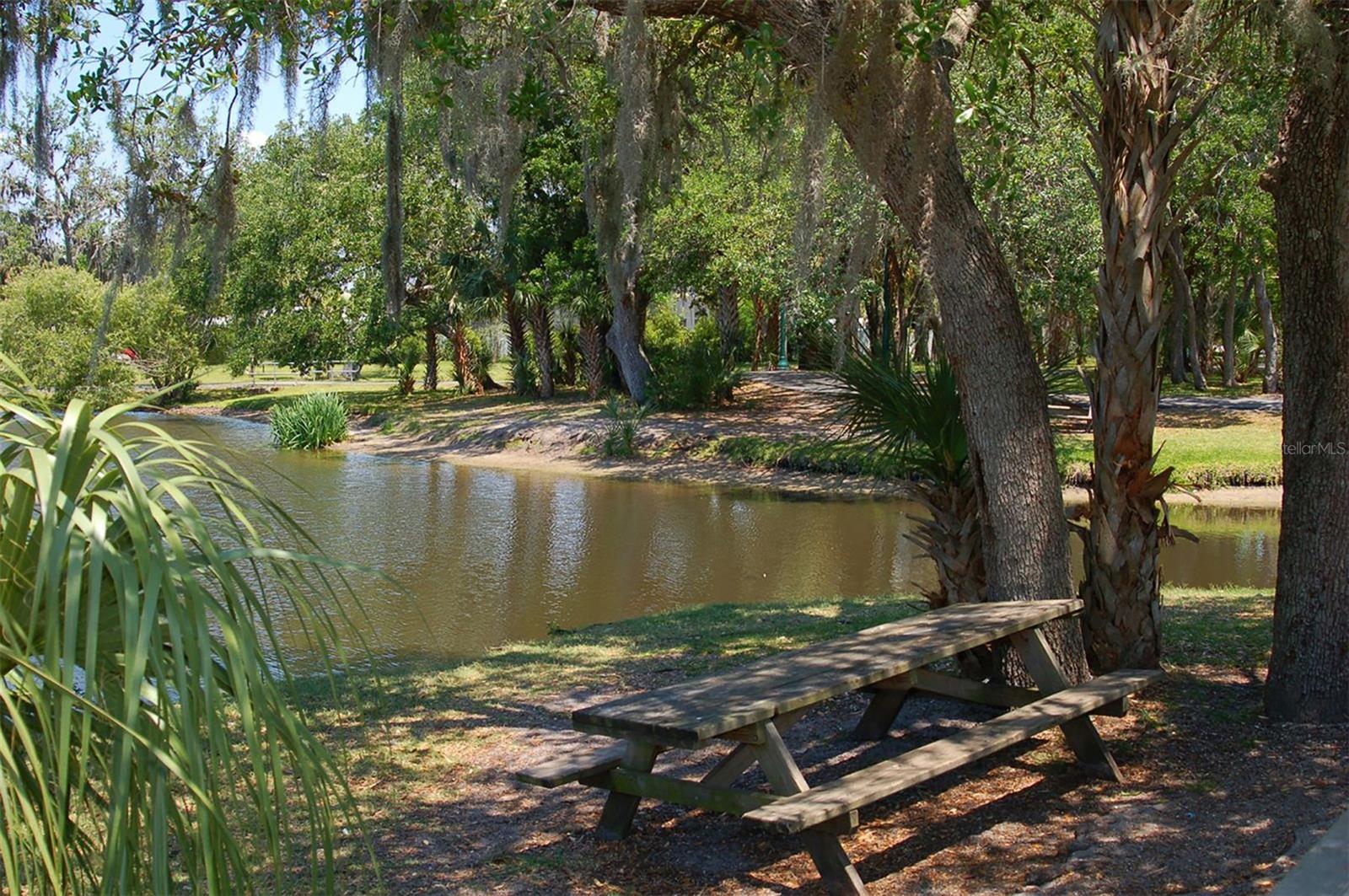 SOUTH GATE - Residential