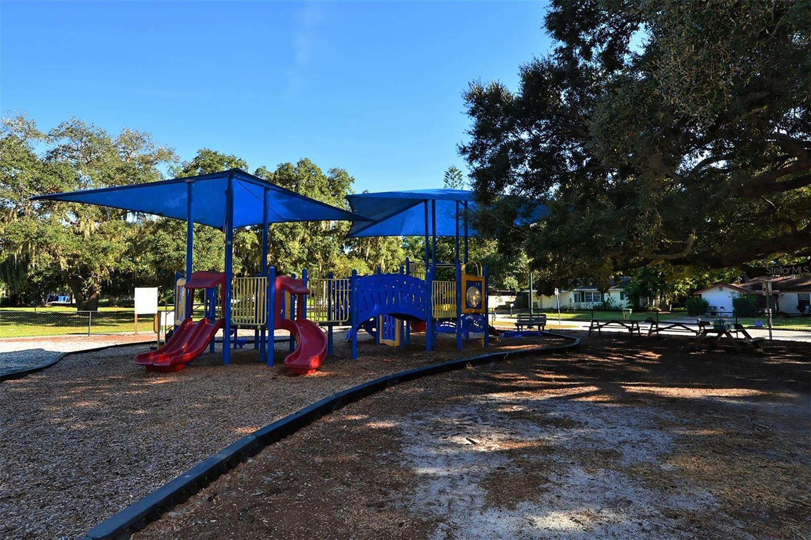 SOUTH GATE - Residential