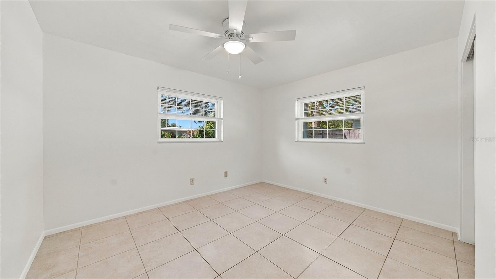 SOUTH GATE - Residential