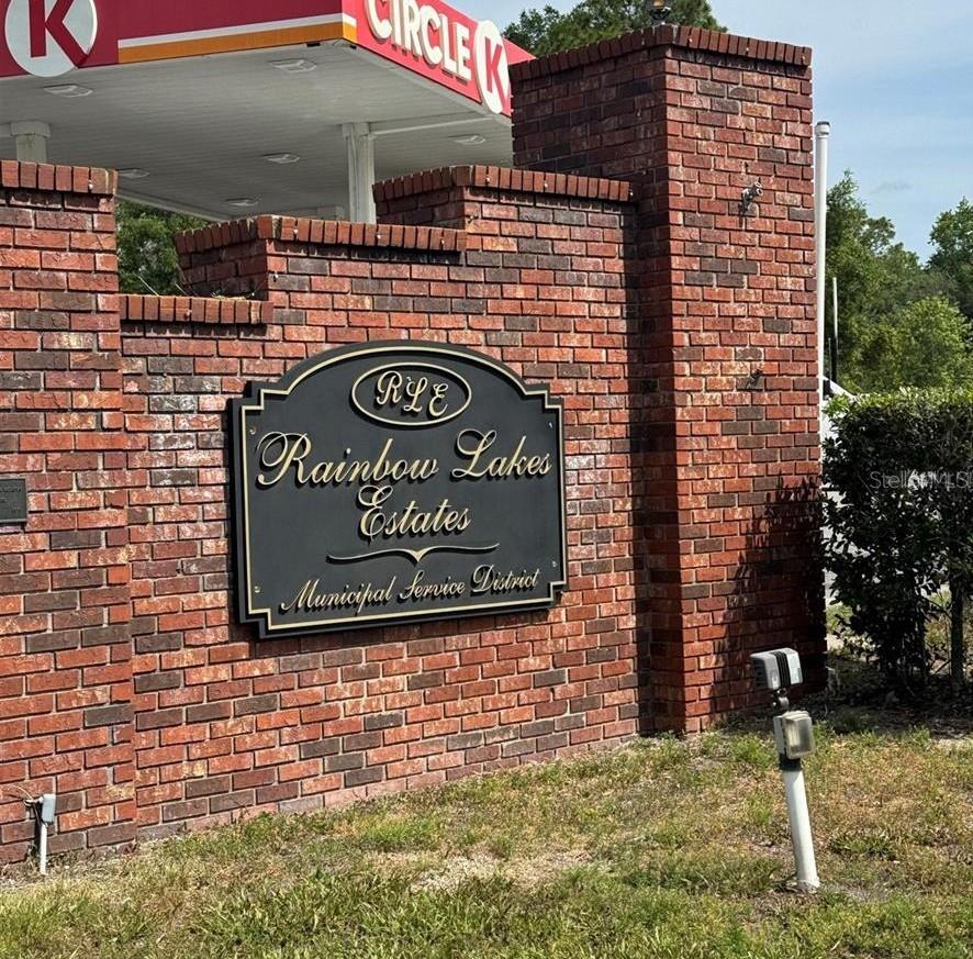 RAINBOW LAKES ESTATE - Land