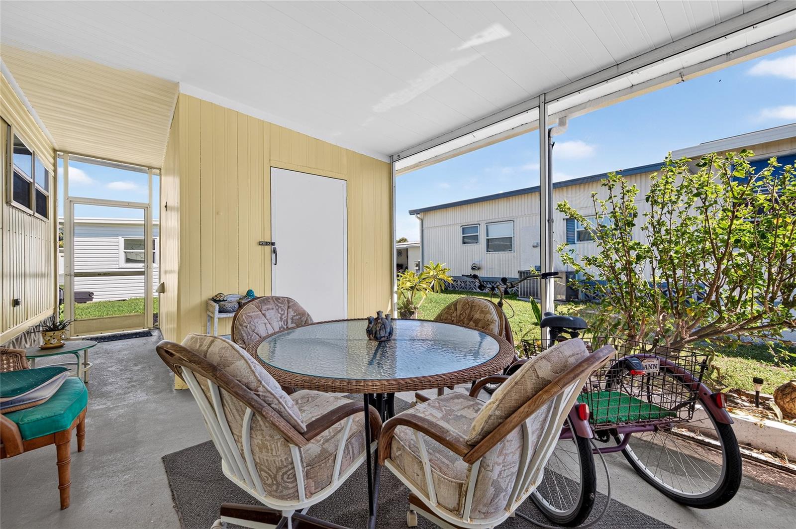 VENICE ISLE - Residential