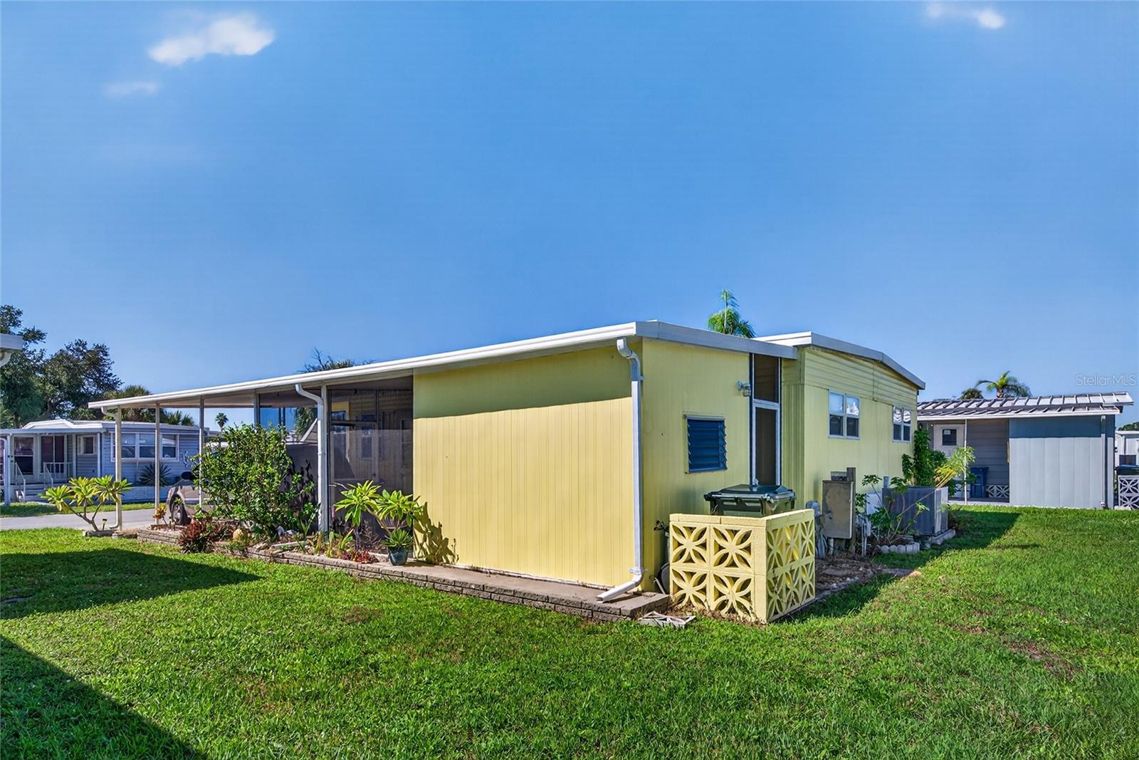 VENICE ISLE - Residential