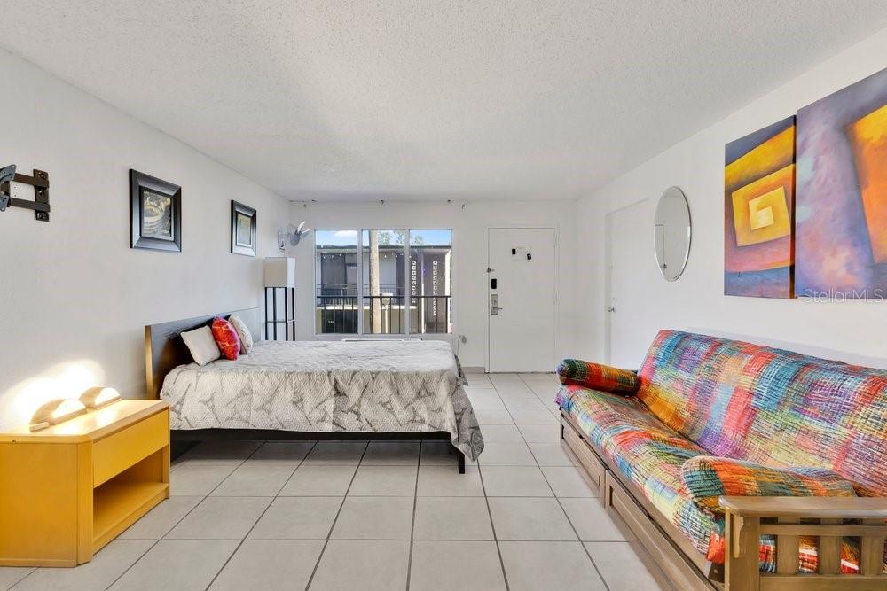 ALLIANCE CONDO - Residential