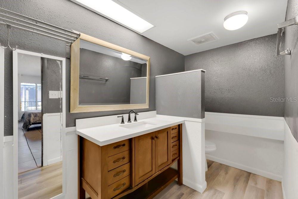 ALLIANCE CONDO - Residential