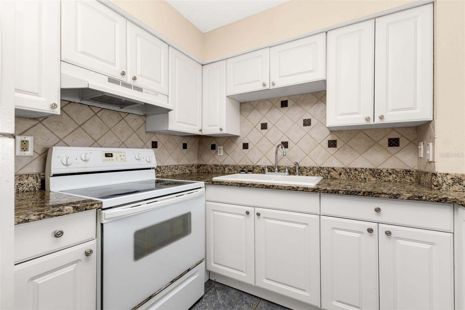 SUNSHINE VILLAS SEC 01 PH 03 - Residential