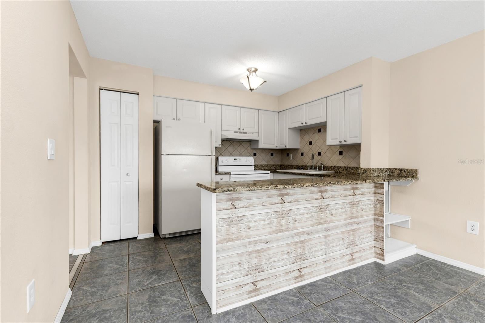 SUNSHINE VILLAS SEC 01 PH 03 - Residential