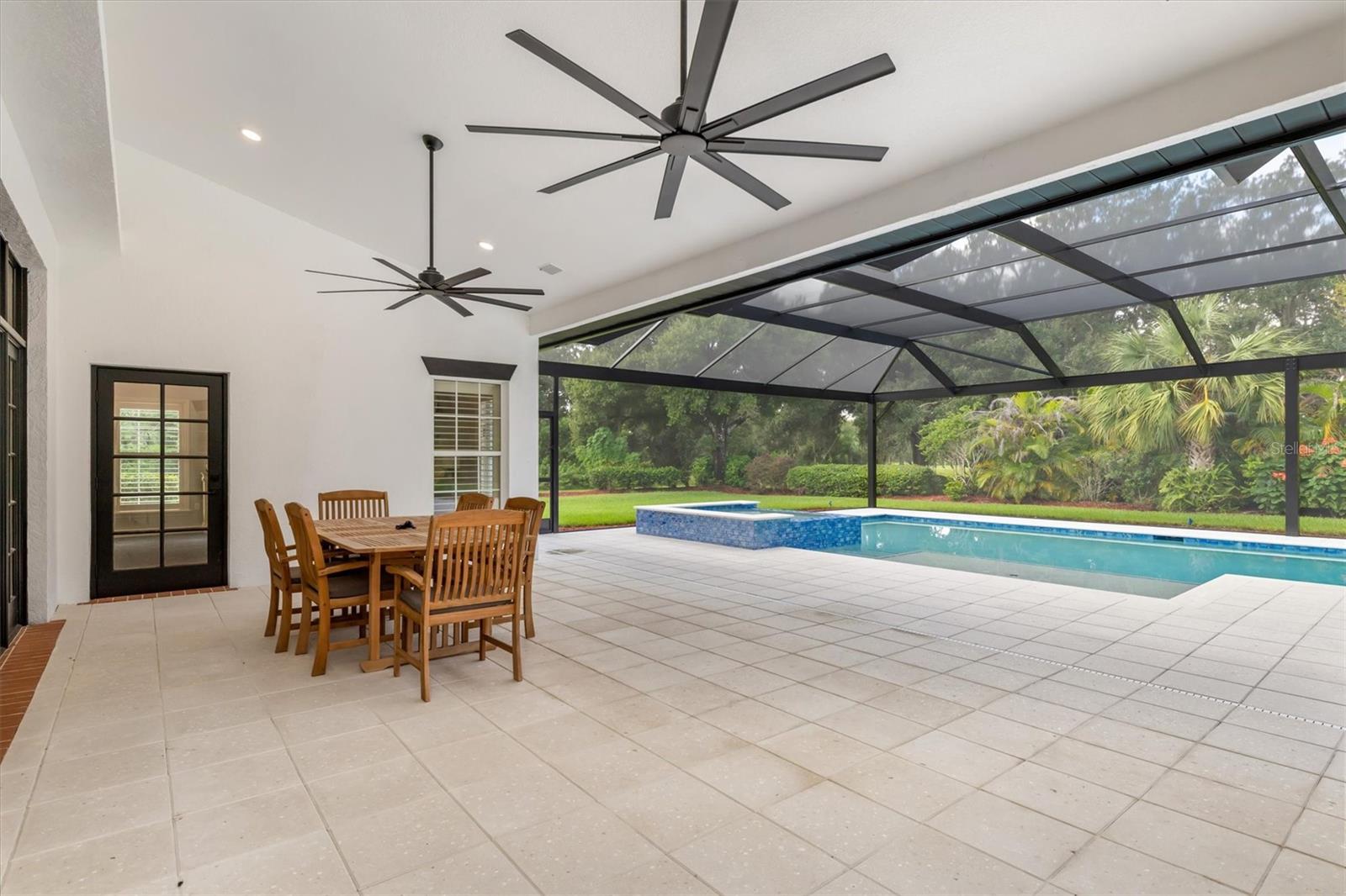 SUNNYBREEZE OAKS SUB - Residential