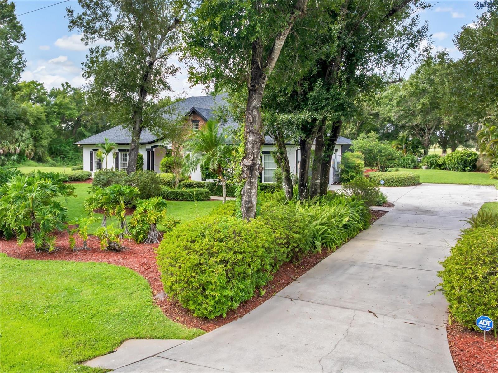 SUNNYBREEZE OAKS SUB - Residential