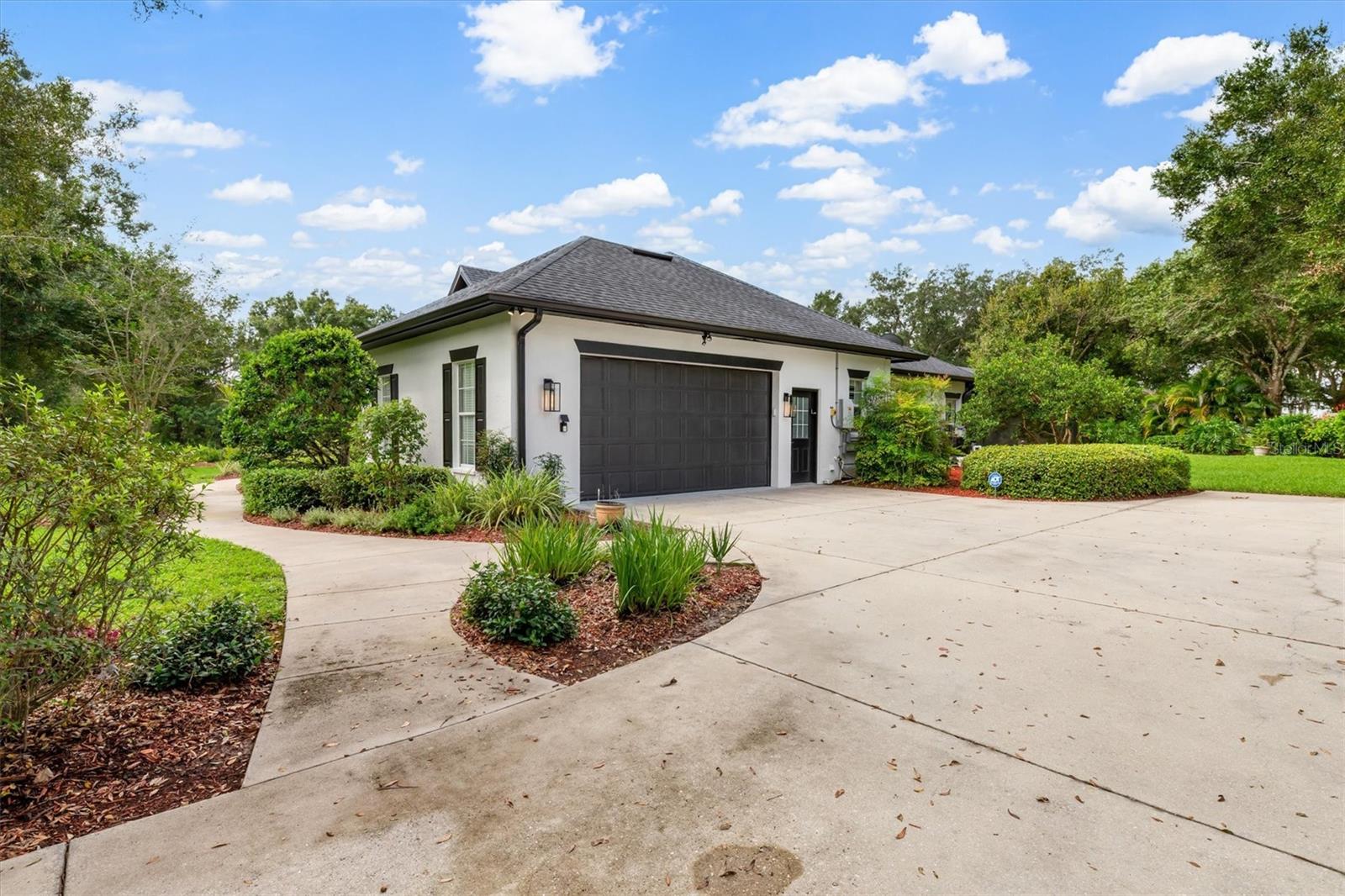 SUNNYBREEZE OAKS SUB - Residential