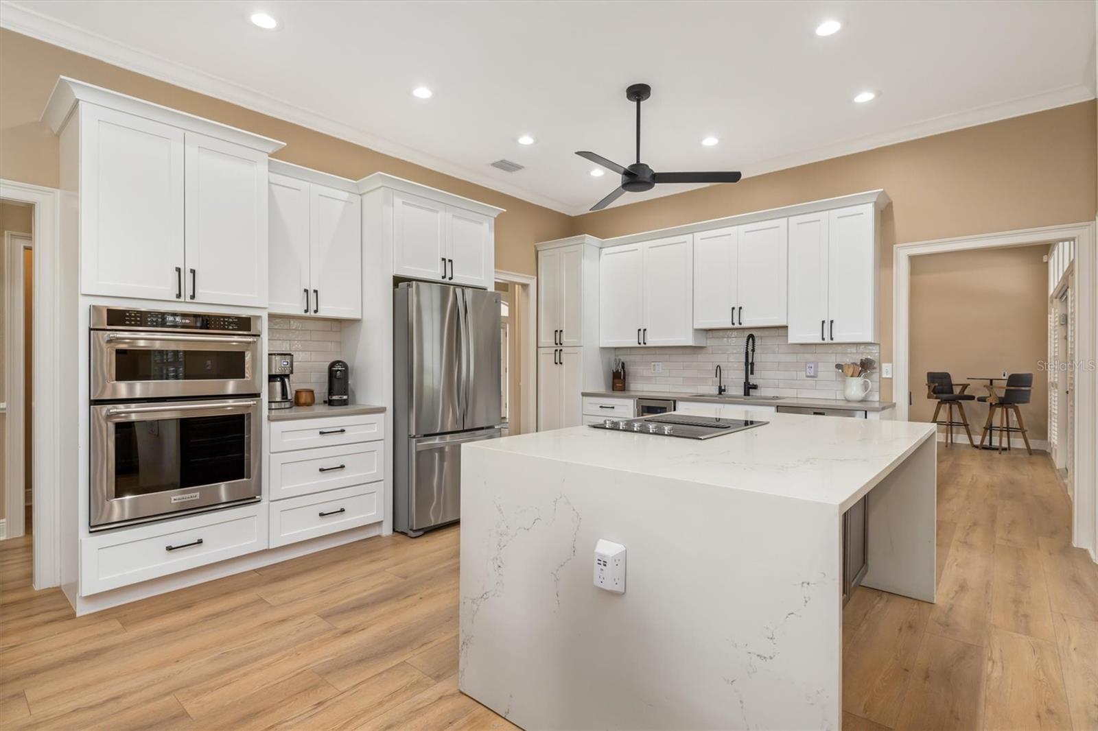 SUNNYBREEZE OAKS SUB - Residential