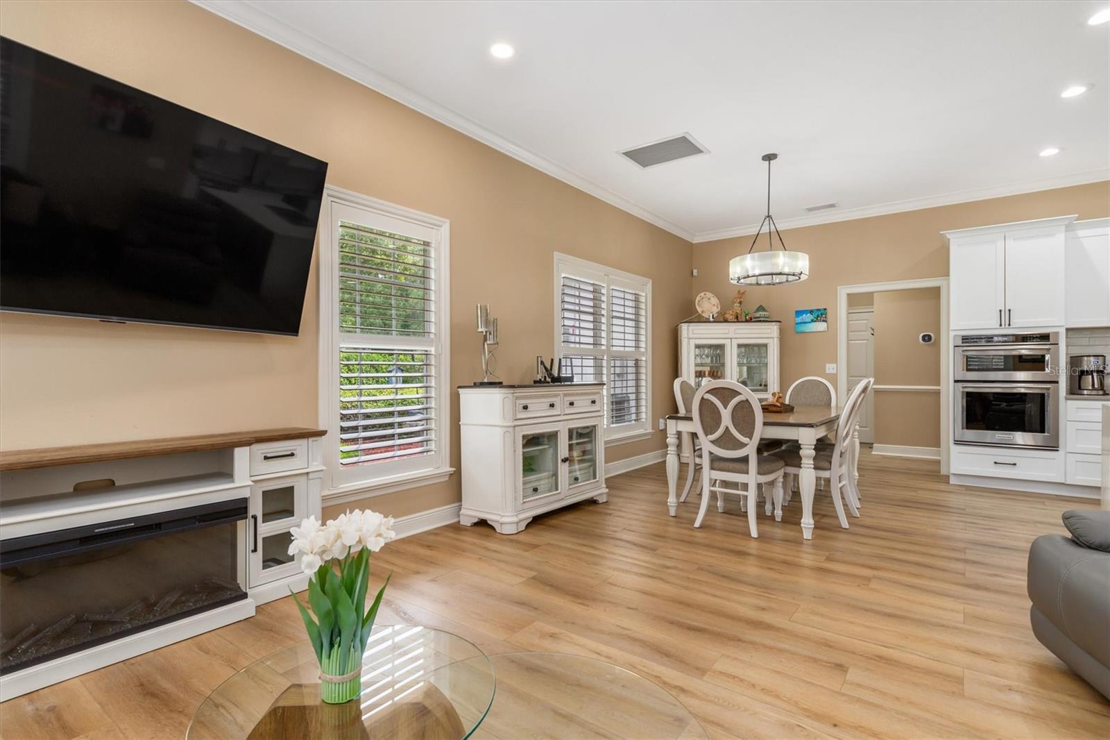 SUNNYBREEZE OAKS SUB - Residential