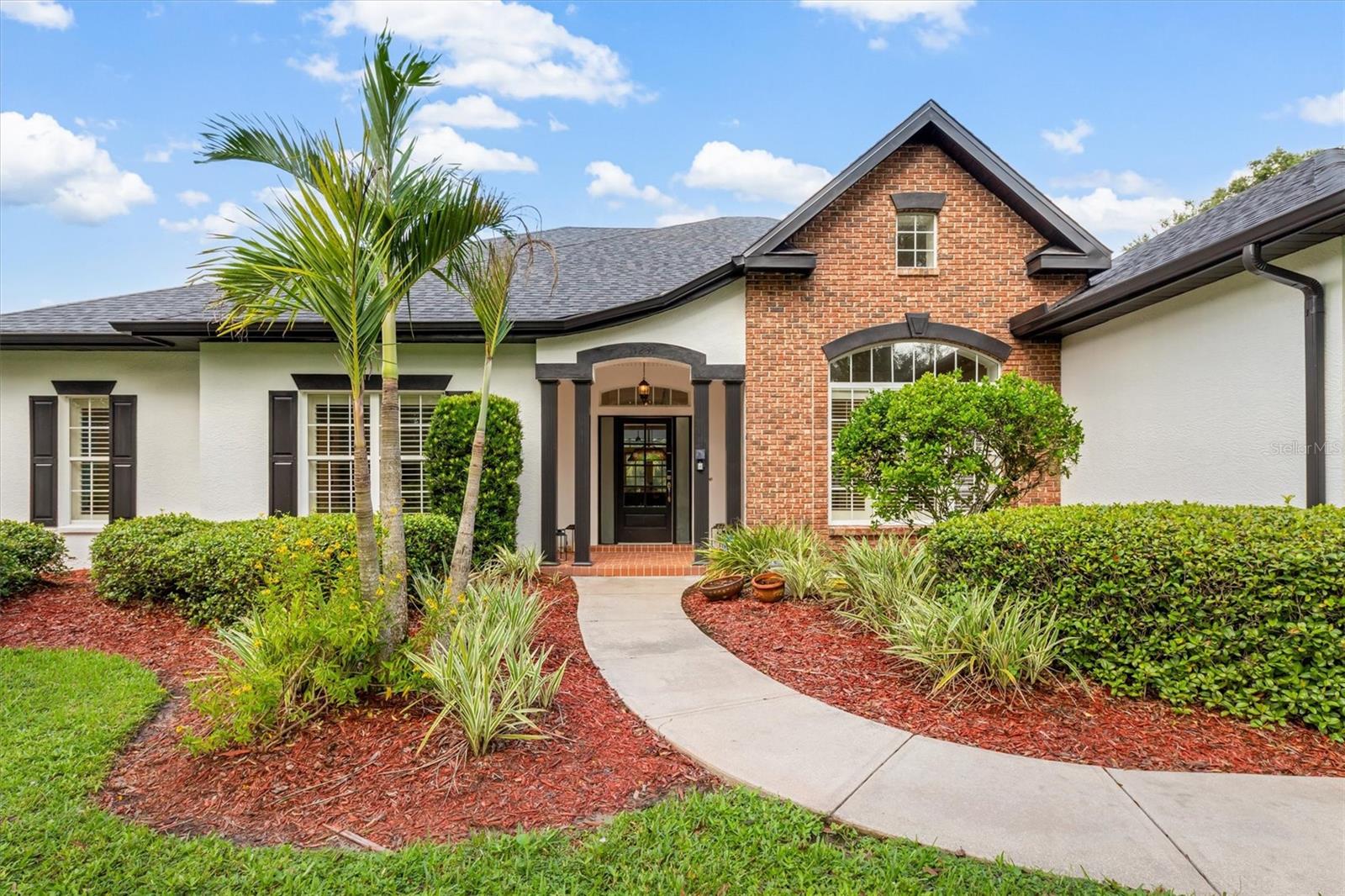 SUNNYBREEZE OAKS SUB - Residential
