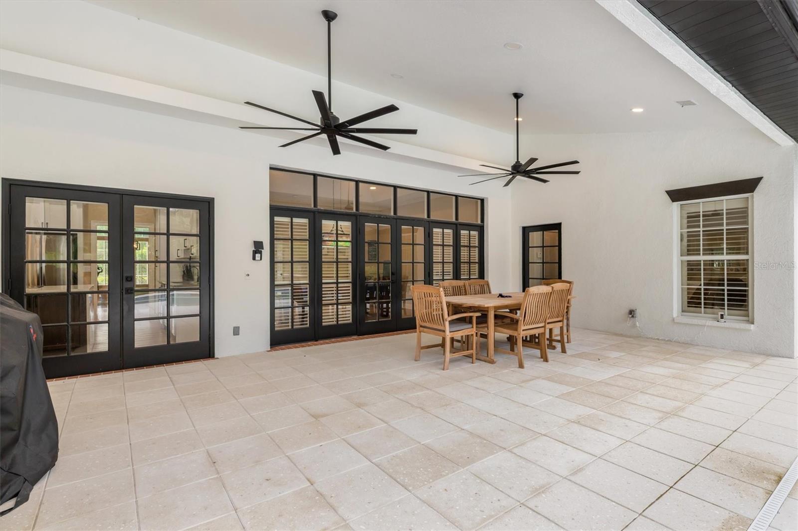 SUNNYBREEZE OAKS SUB - Residential