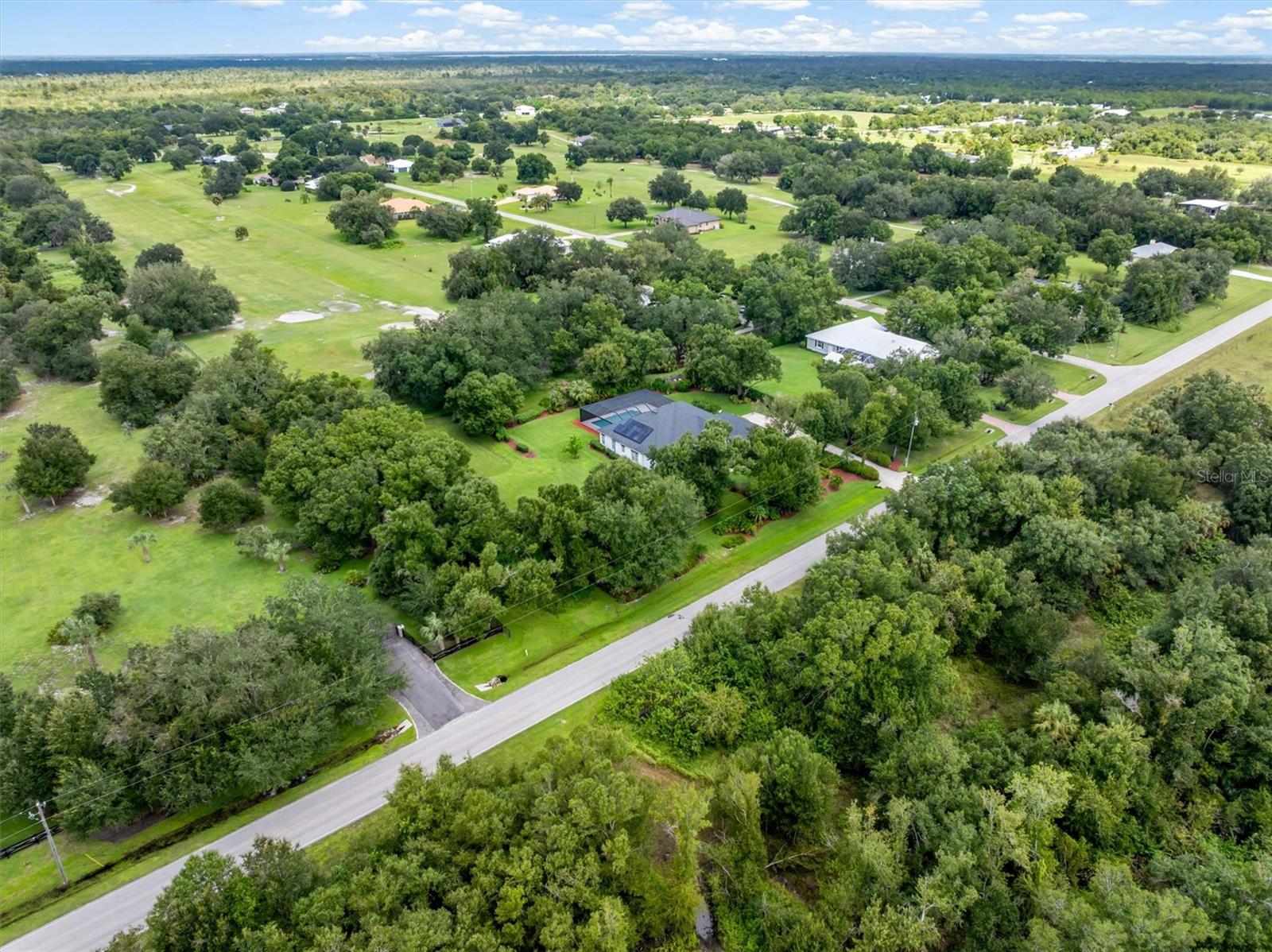 SUNNYBREEZE OAKS SUB - Residential