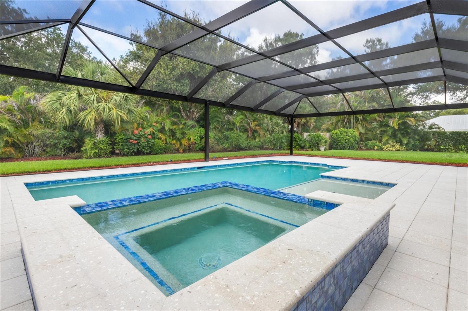 SUNNYBREEZE OAKS SUB - Residential