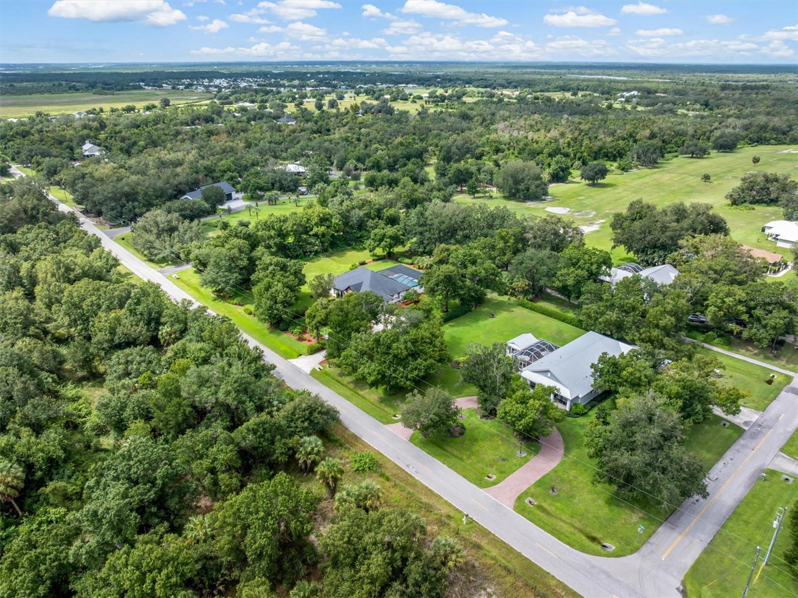 SUNNYBREEZE OAKS SUB - Residential