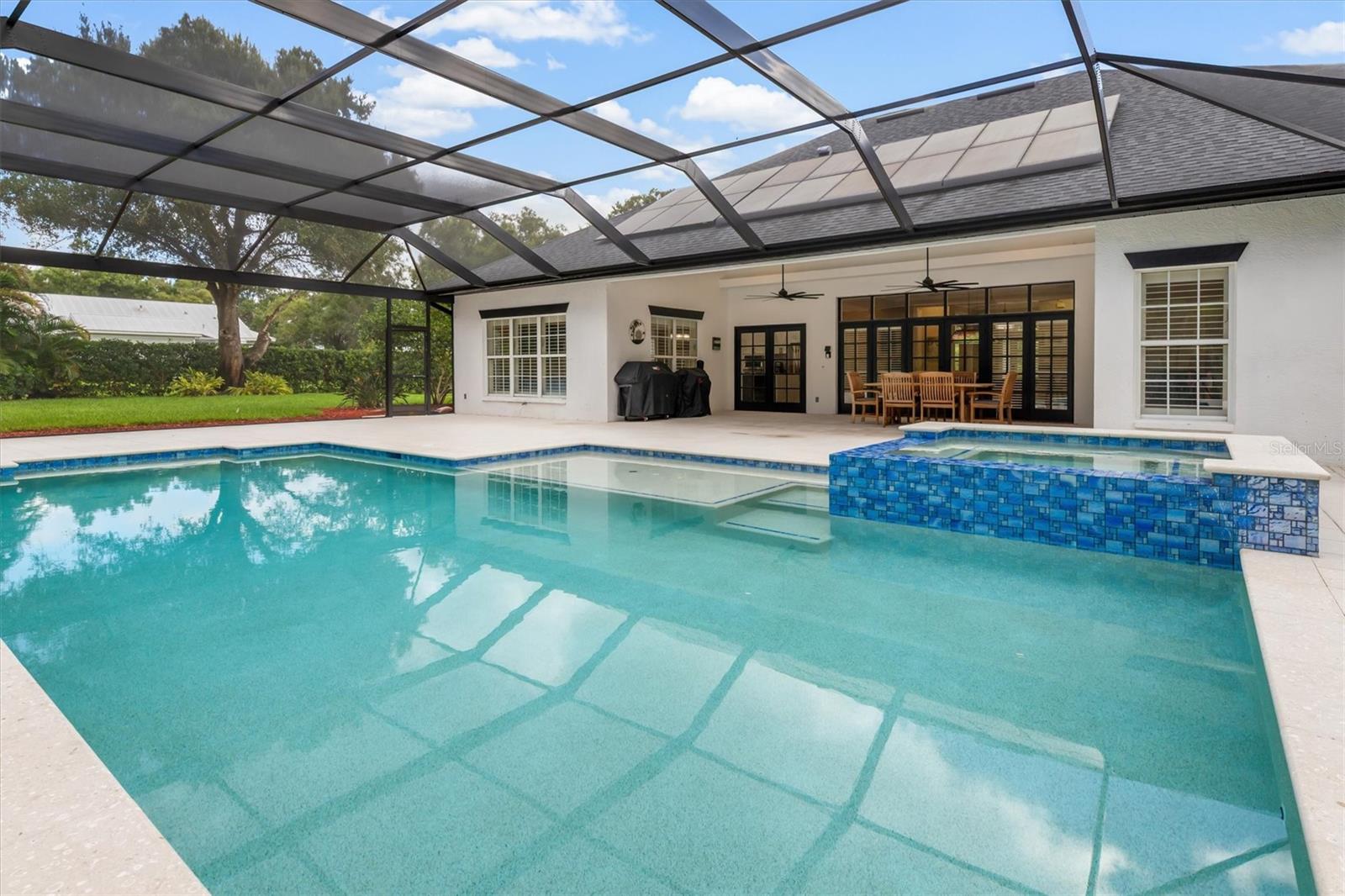 SUNNYBREEZE OAKS SUB - Residential