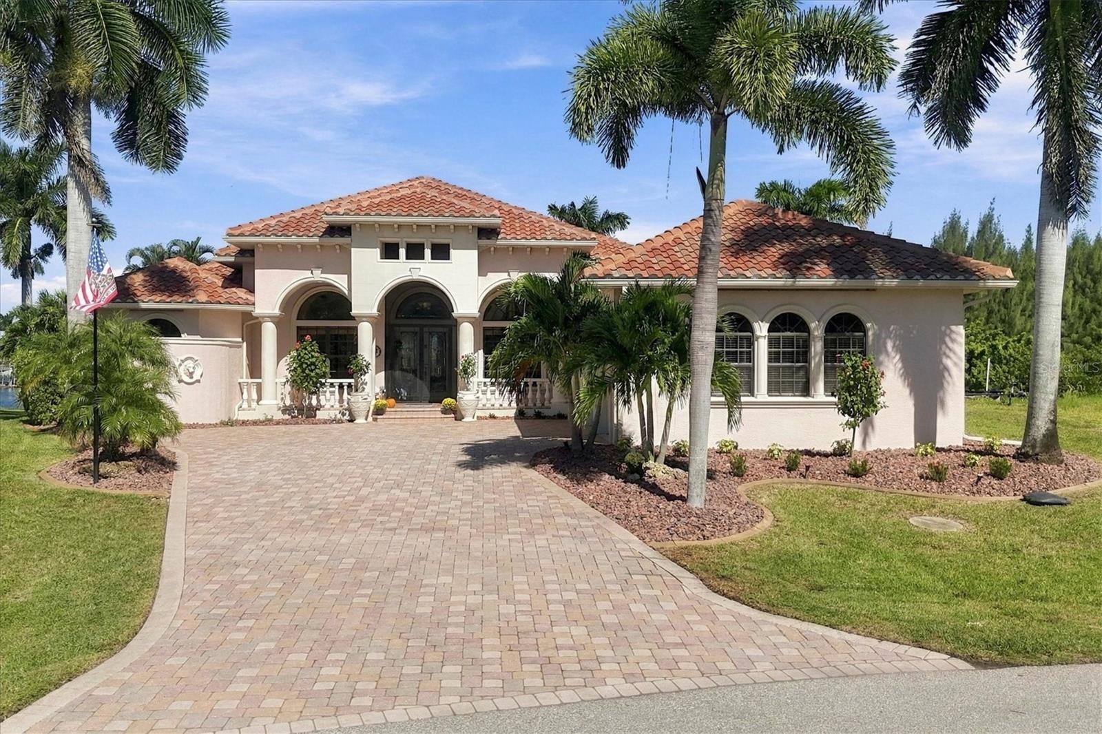 SOUTH GULF COVE - Residential