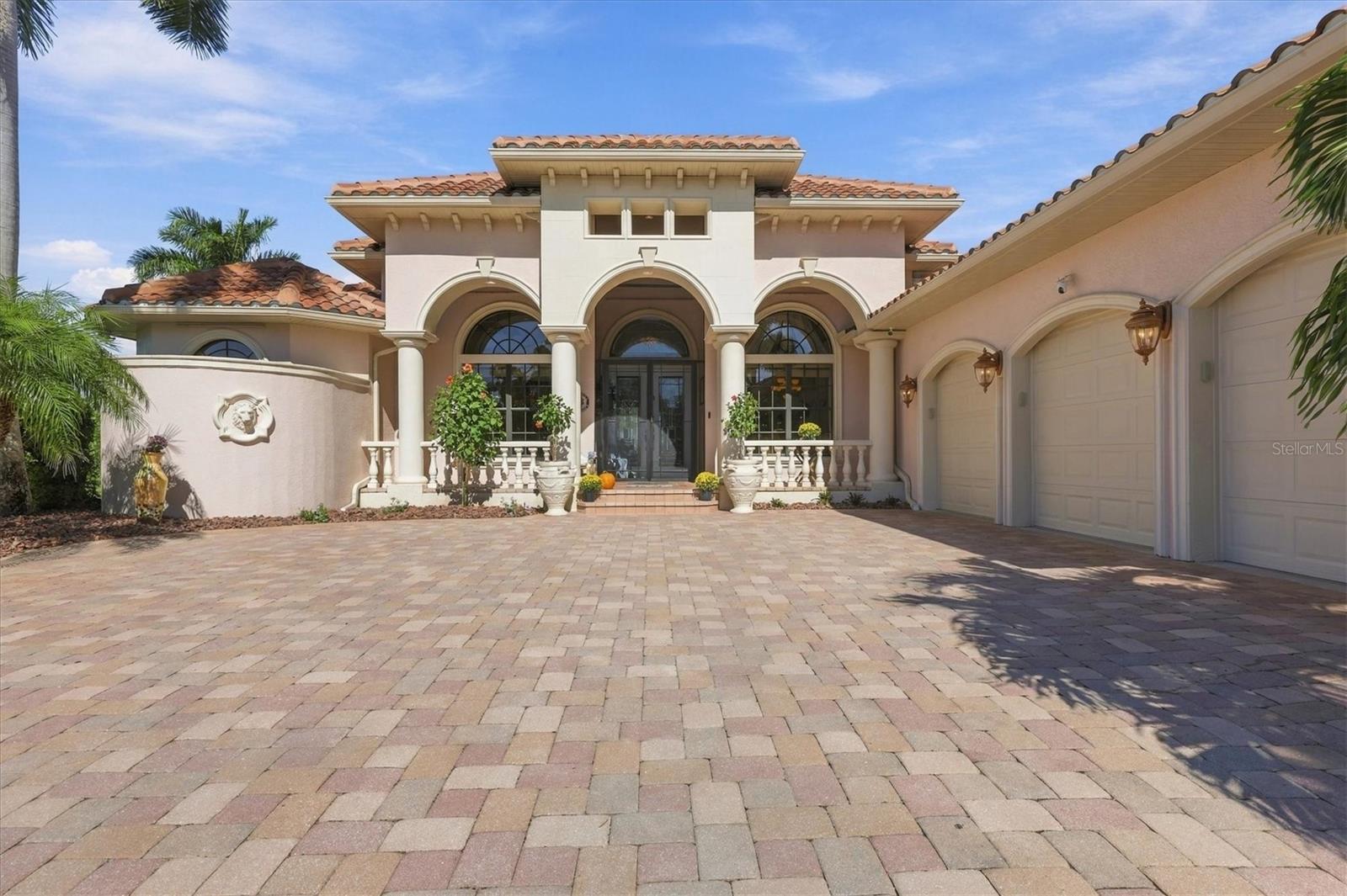 SOUTH GULF COVE - Residential