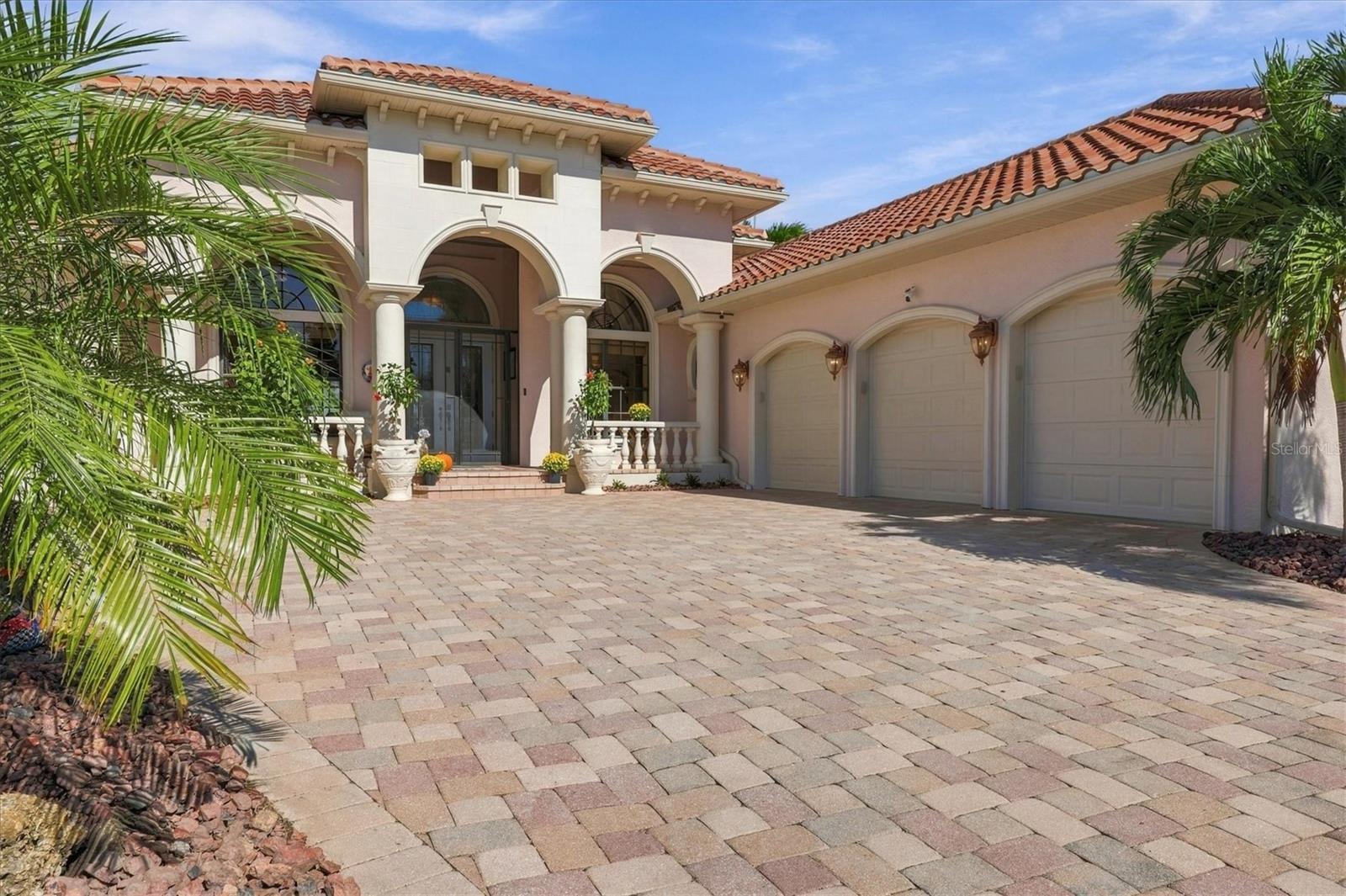SOUTH GULF COVE - Residential