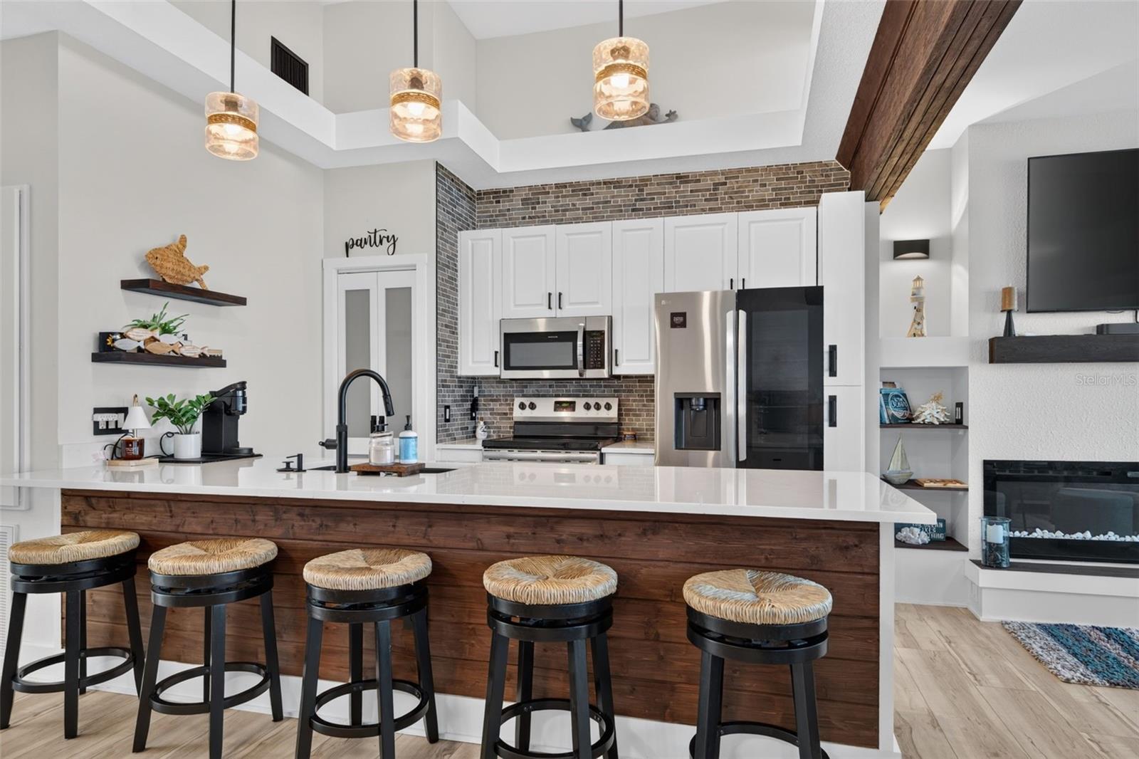 CAPE HAZE MARINA VILLAGE PH 01 - Residential