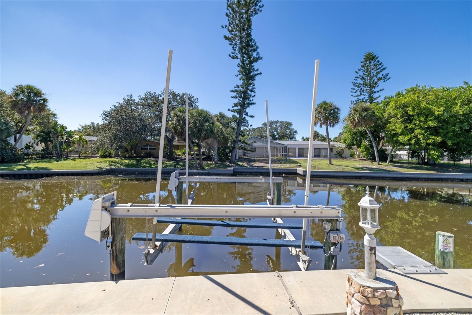 SIESTA ISLES - Residential