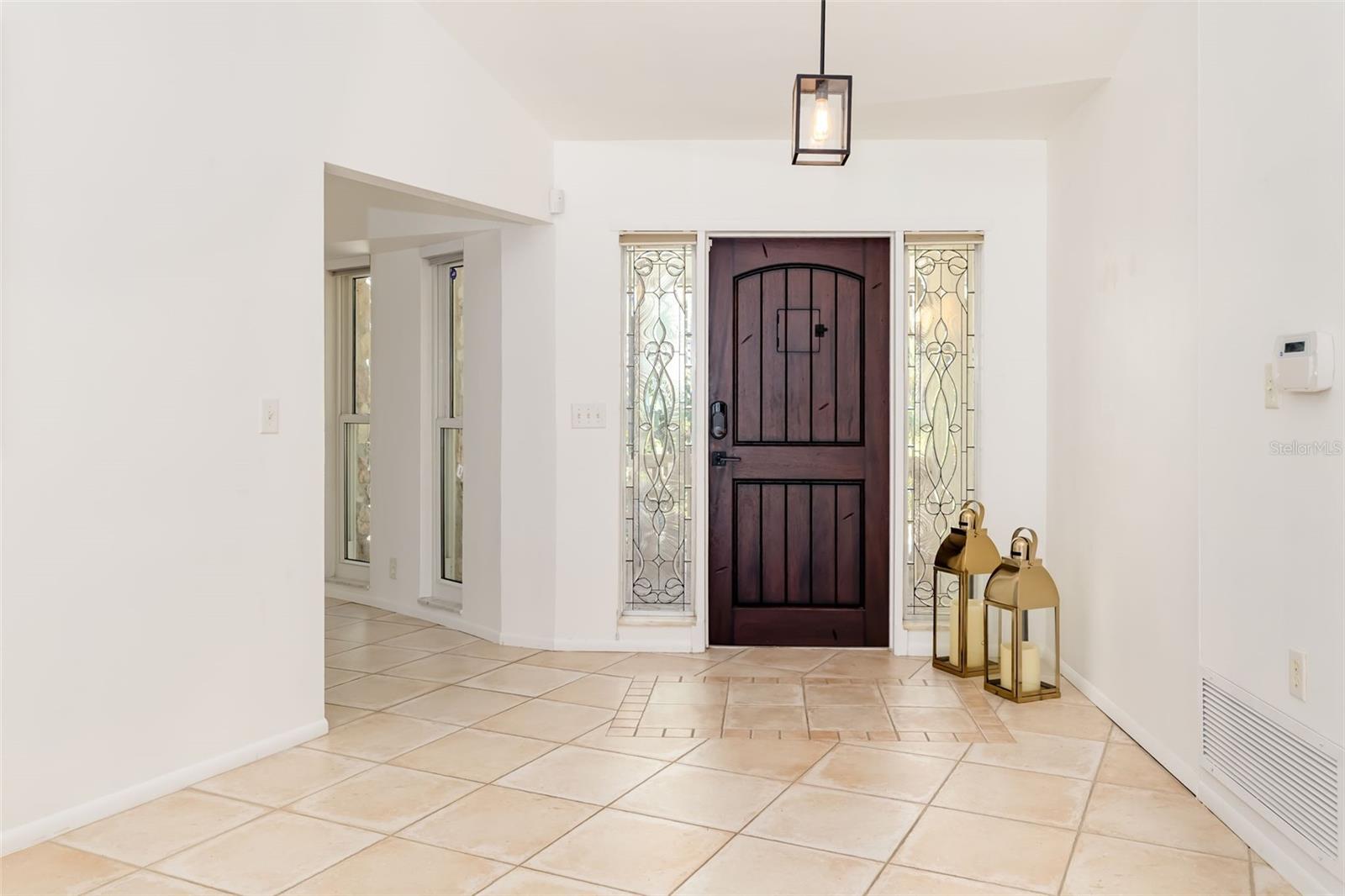 SIESTA ISLES - Residential