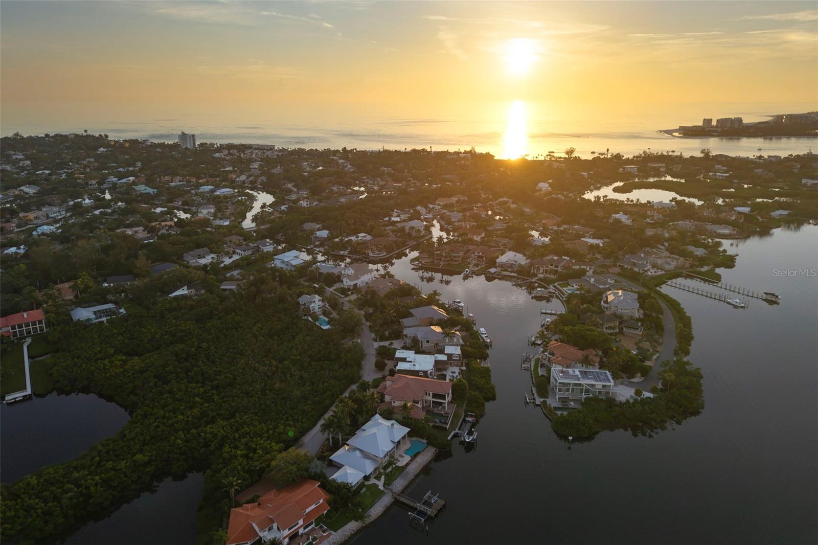 SIESTA ISLES - Residential