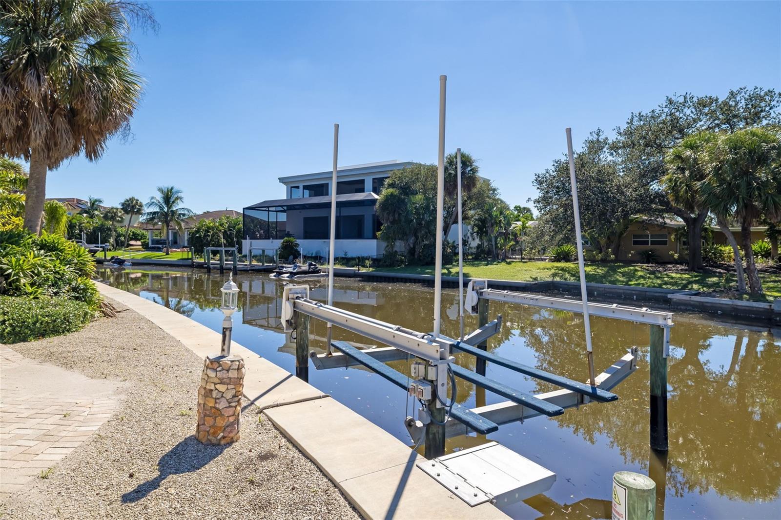 SIESTA ISLES - Residential