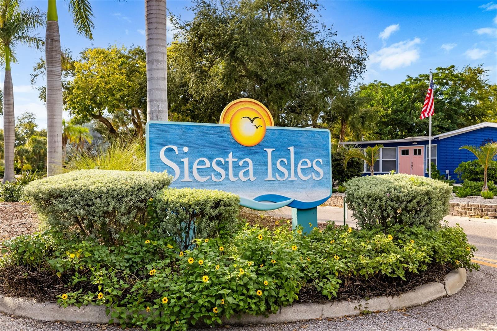 SIESTA ISLES - Residential