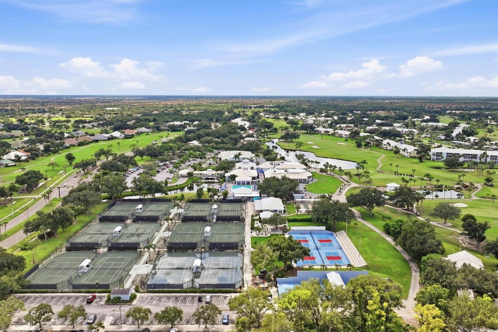 CLUBSIDE VILLAS - Residential