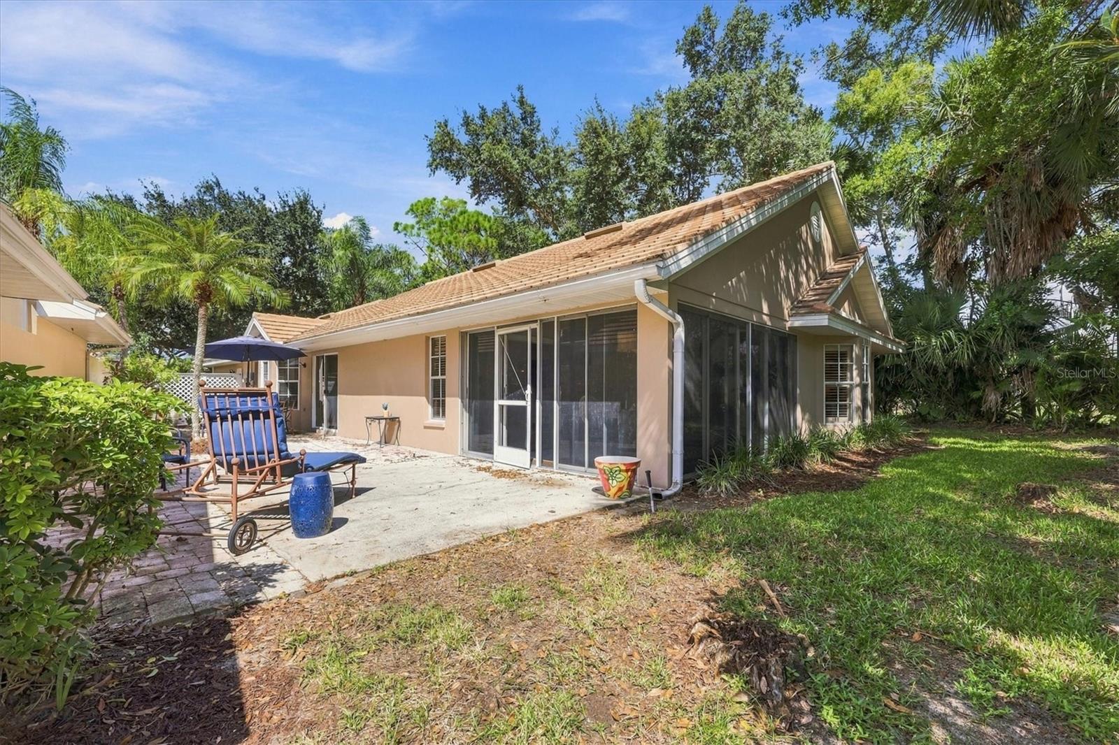 CLUBSIDE VILLAS - Residential