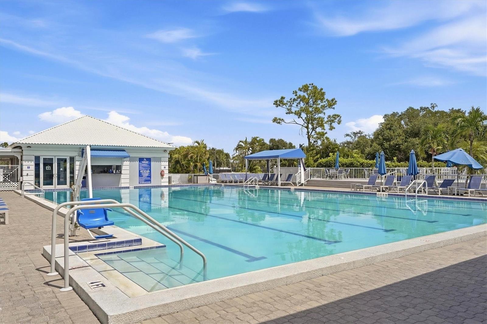 CLUBSIDE VILLAS - Residential