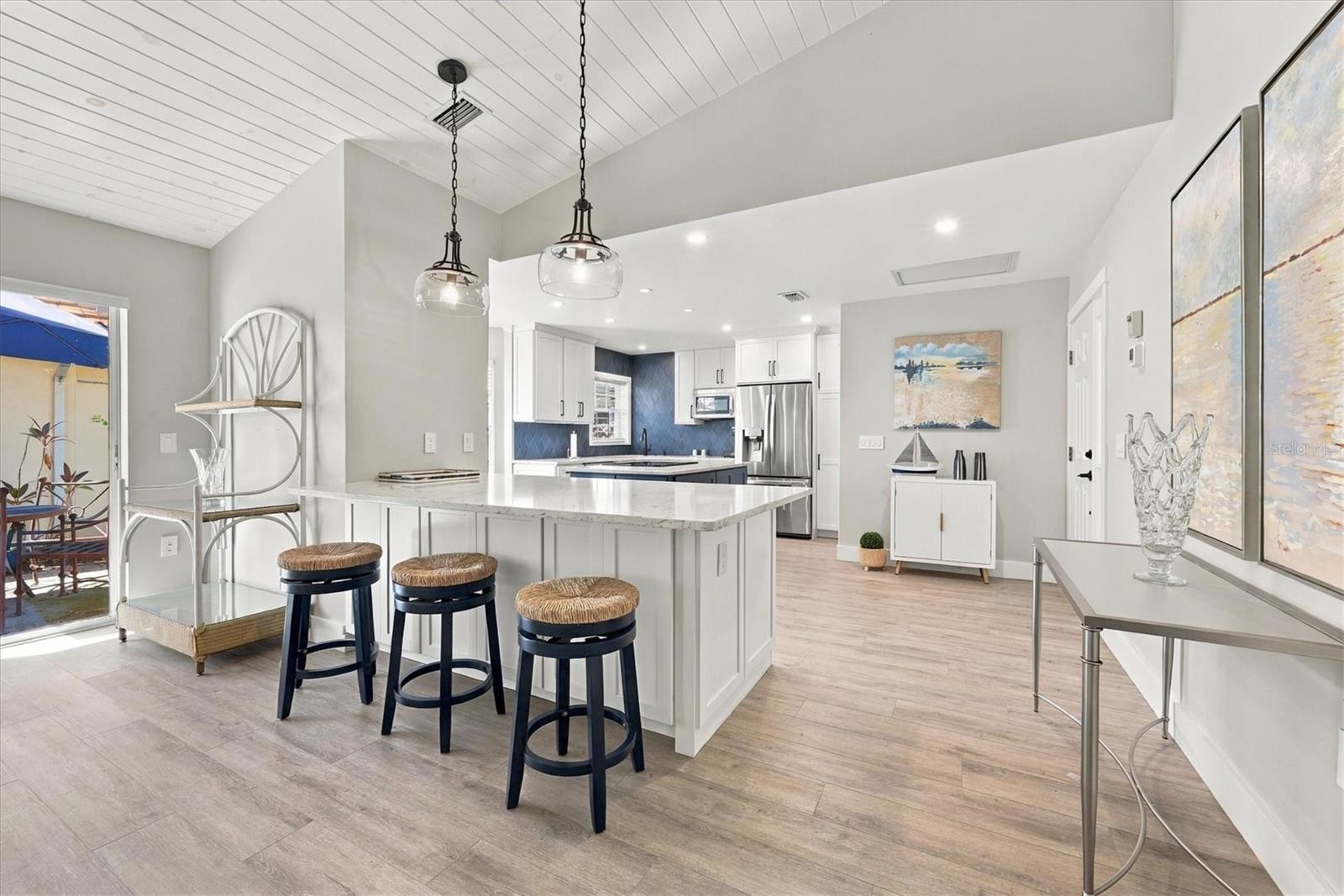 CLUBSIDE VILLAS - Residential
