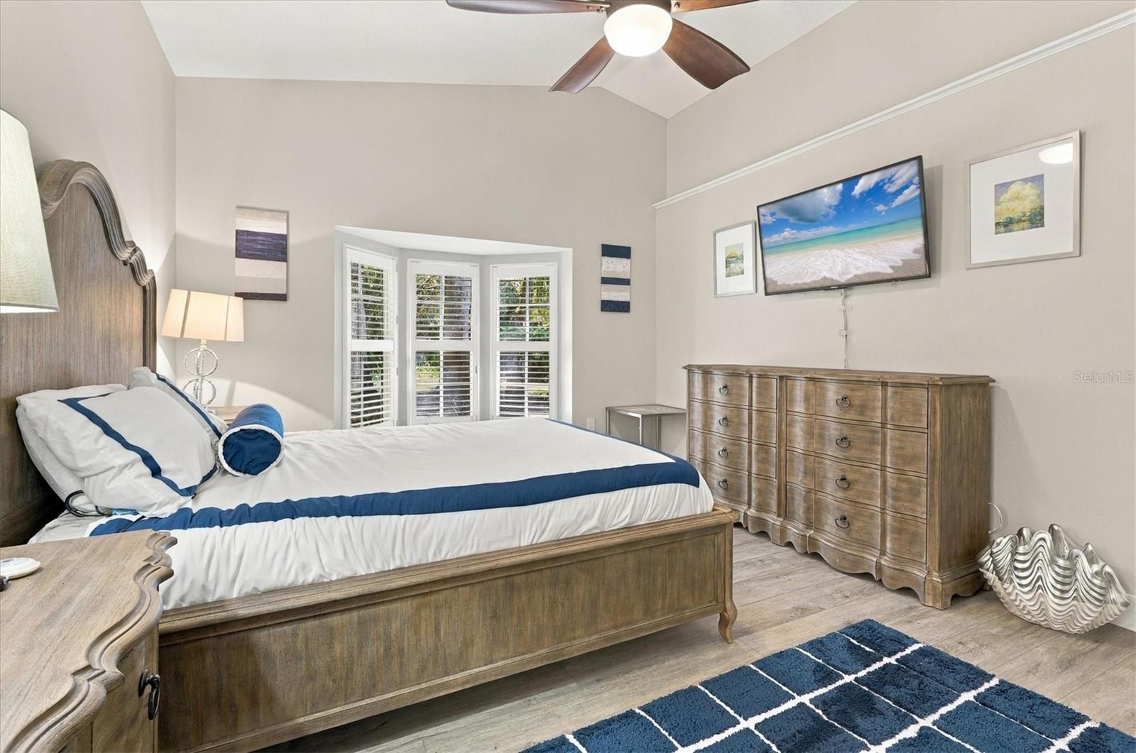 CLUBSIDE VILLAS - Residential