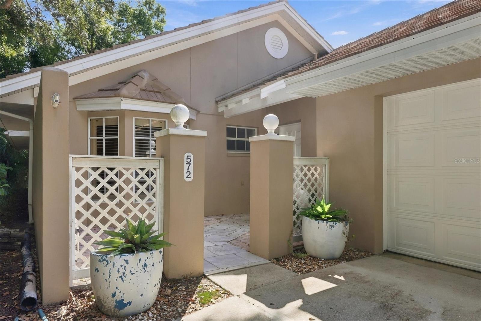 CLUBSIDE VILLAS - Residential